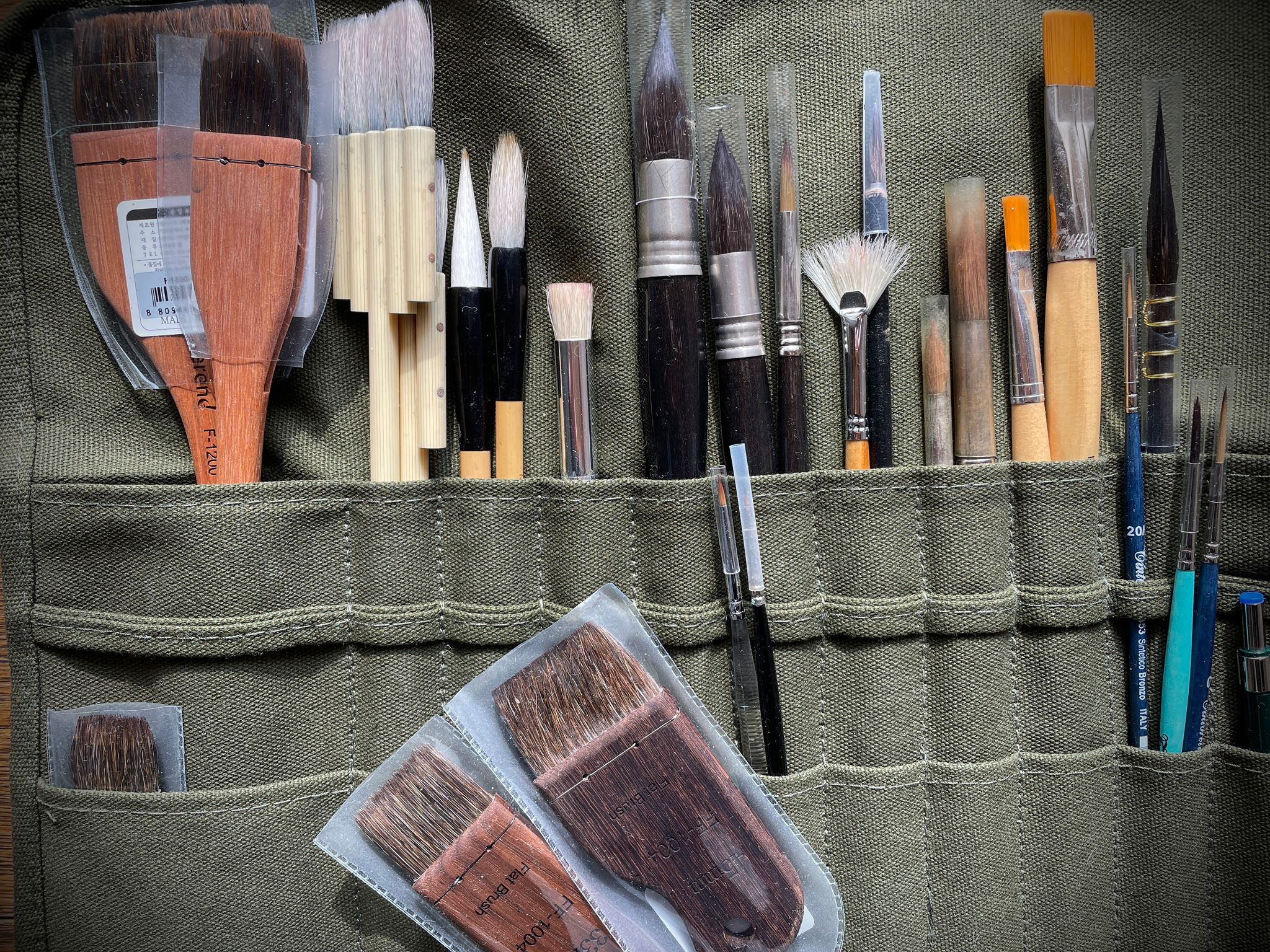 Pennelli Herend Brushes